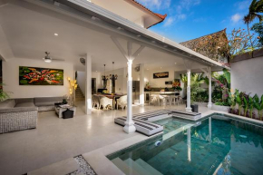 Ozamiz Villa Seminyak by Villas R Us